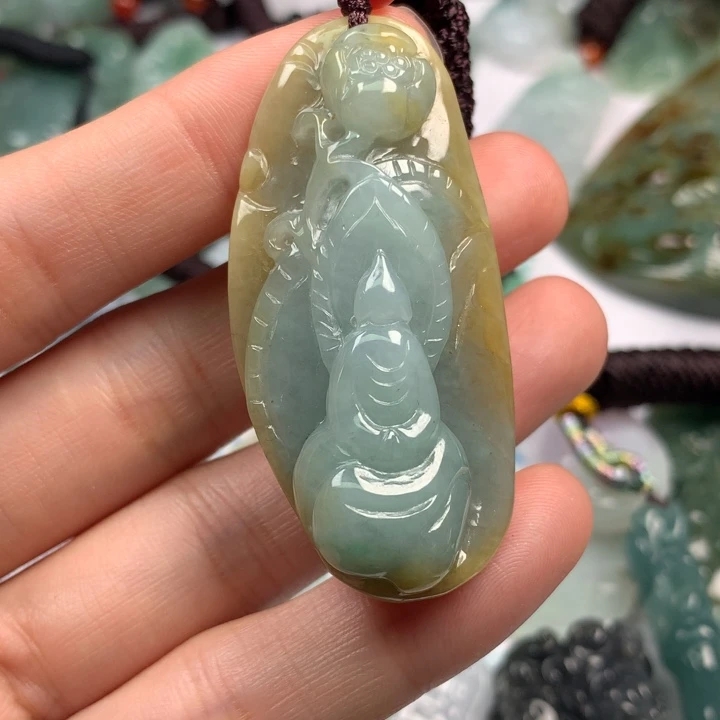 翡翠未镶嵌颈饰翡翠