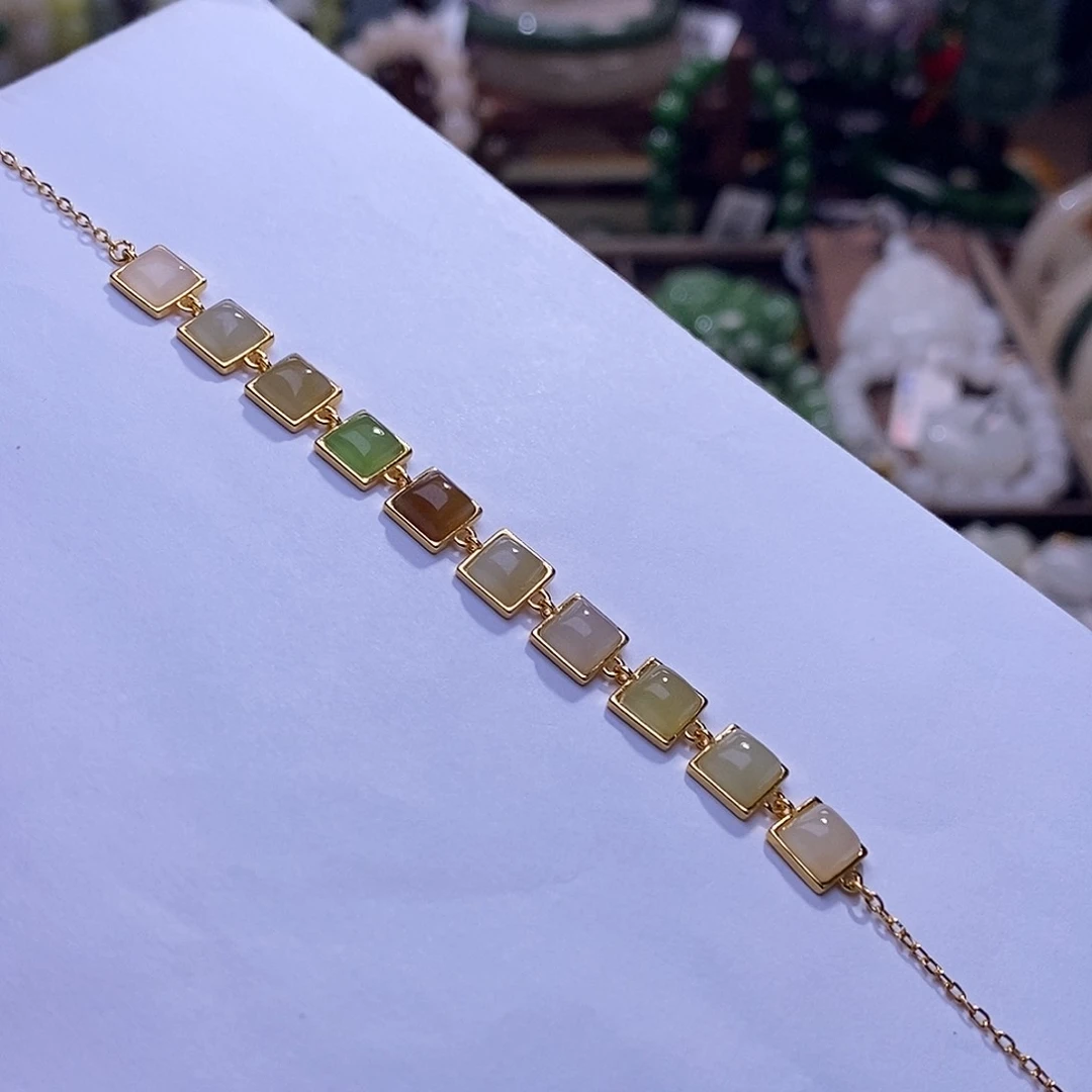 颈饰未镶嵌和田玉福利价银镶多宝手链