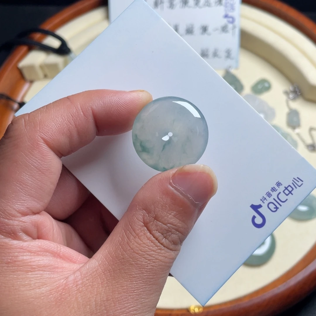 翡翠未镶嵌颈饰566888645678