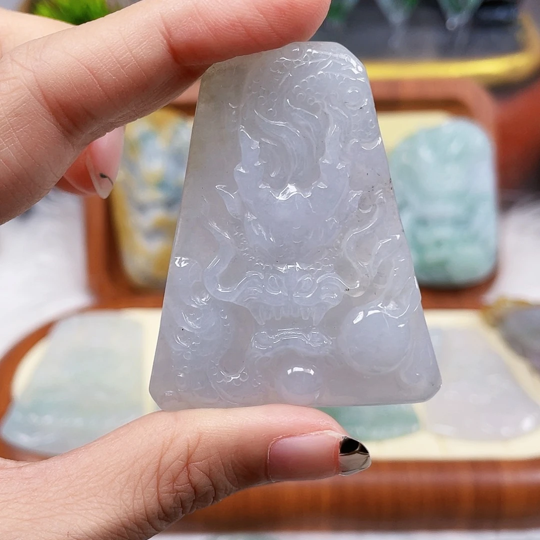 翡翠未镶嵌项圈龙牌