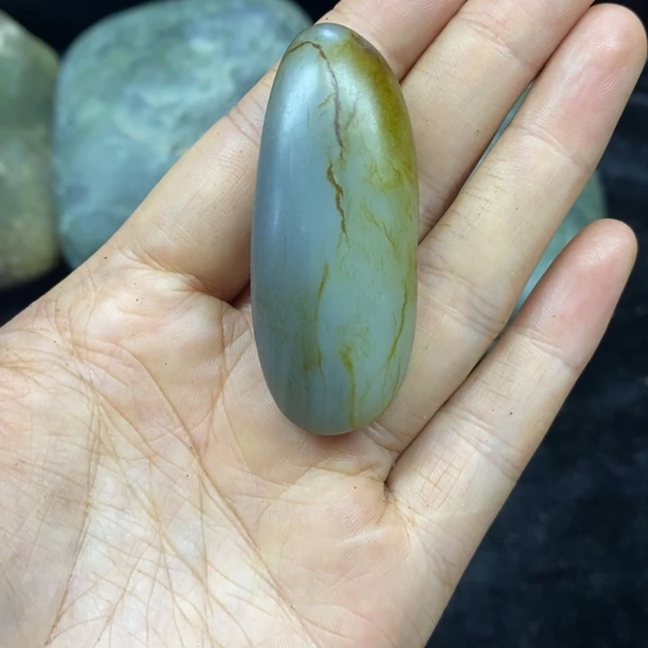 未镶嵌和田玉（糖玉）挂件心**动