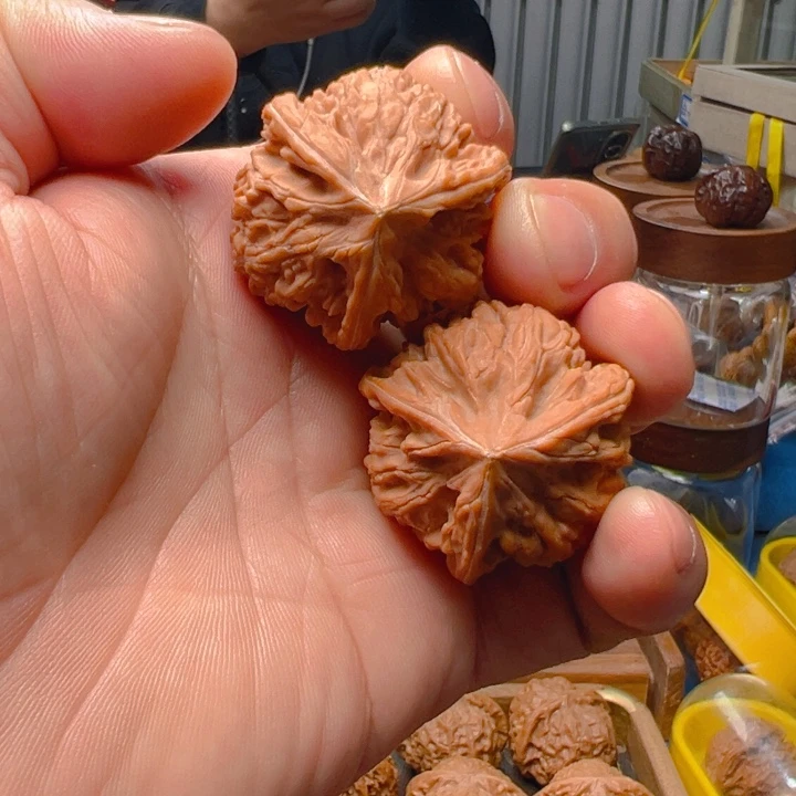 把件文玩核桃全品文山三棱