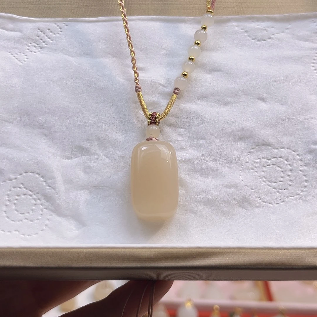 和田玉未镶嵌吊坠(不含链)