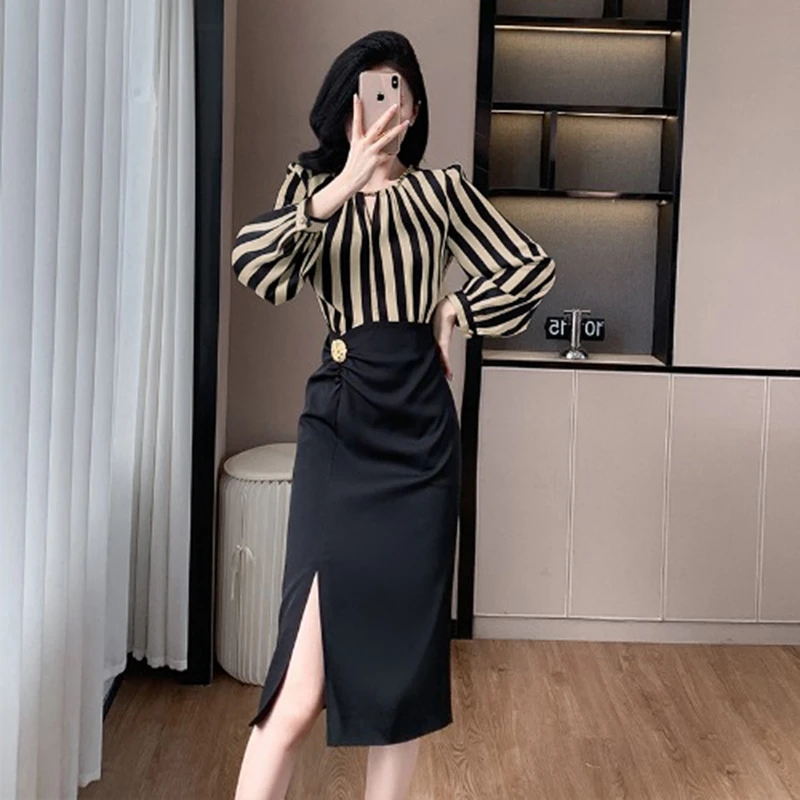 2025秋季新款气质高级感条纹假两件拼接长袖显瘦包臀连衣裙2157