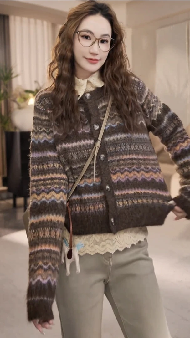 2025秋冬新款费尔岛复古撞色针织开衫女百搭减龄气质毛衣长袖上衣