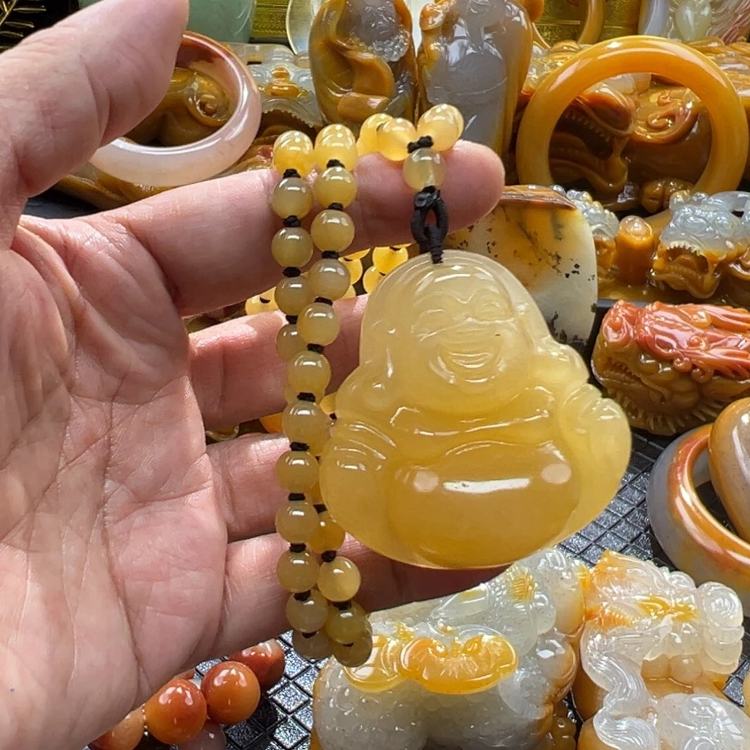 石英质玉未镶嵌颈饰