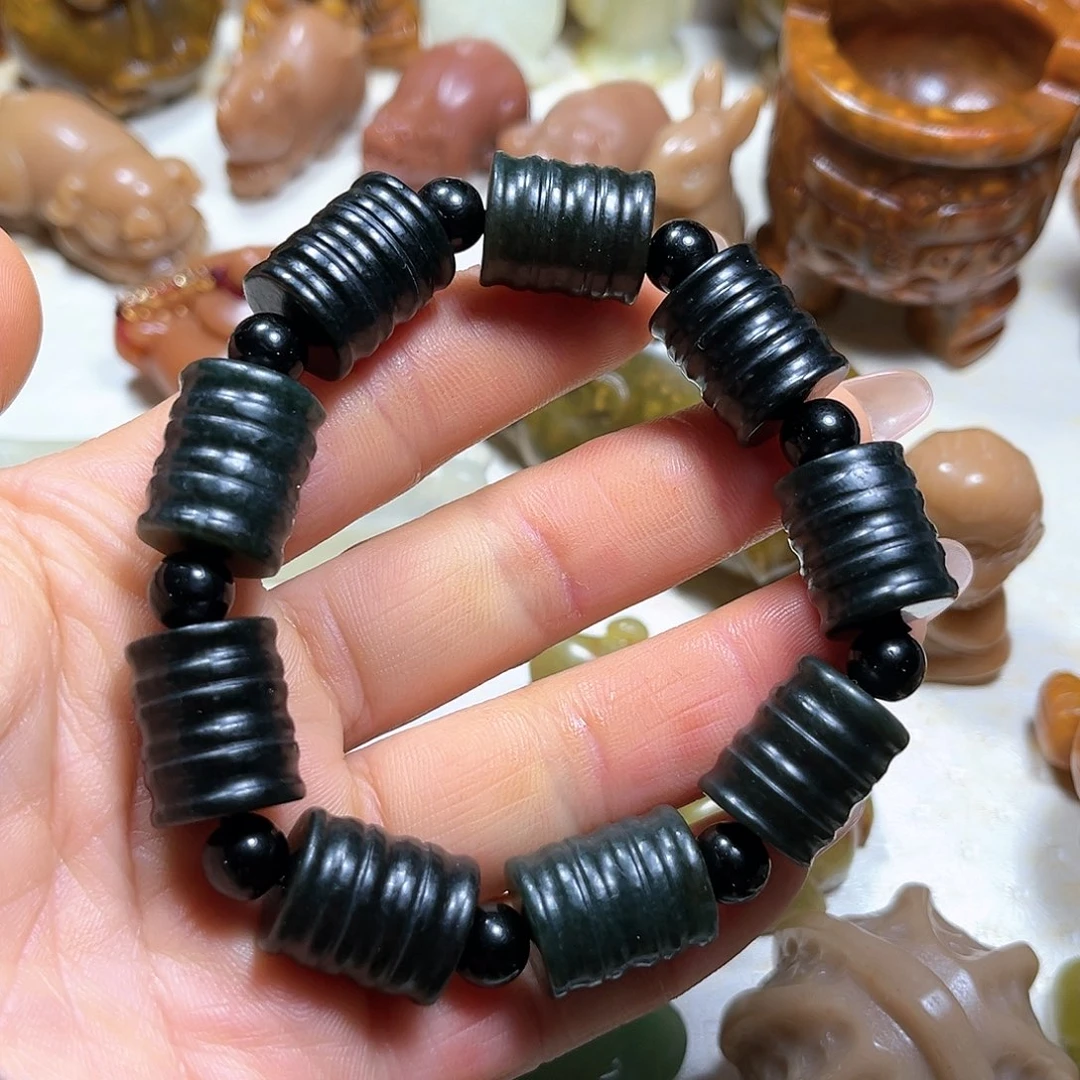 白玉菩提吊坠白玉菩提吊坠