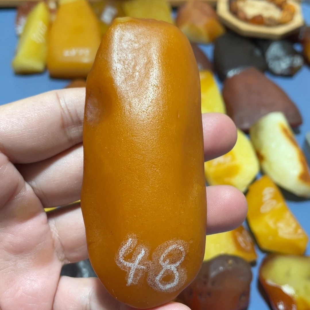 定制蜜蜡未镶嵌全皮大手把件