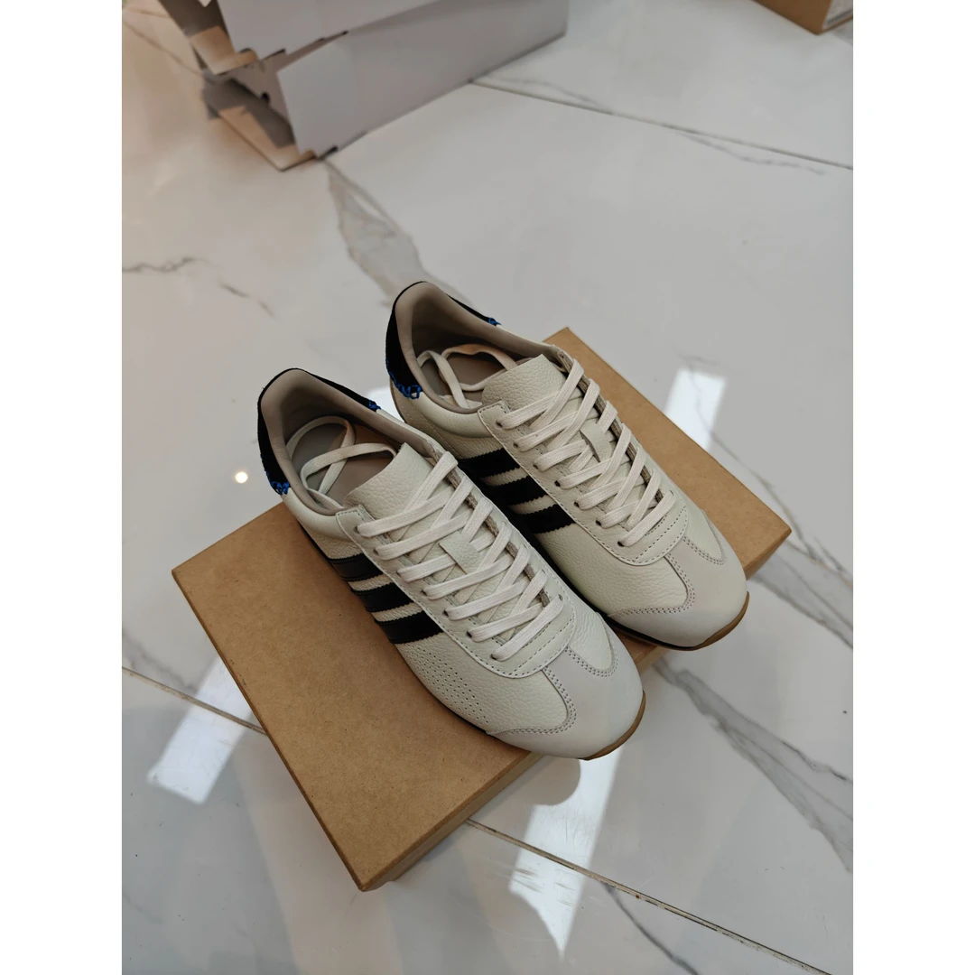 老王甄选 时尚百搭简约运动风女士德训鞋