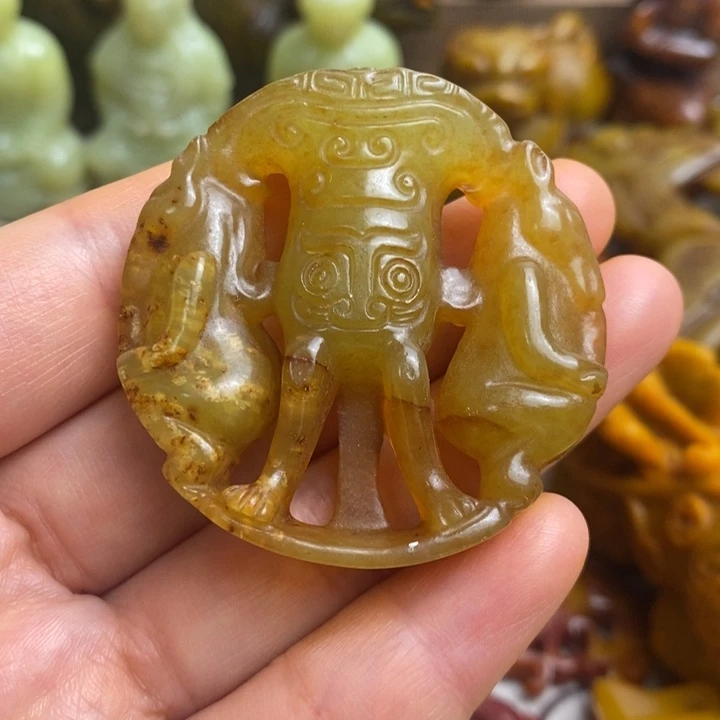 未镶嵌蛇纹石玉颈饰15