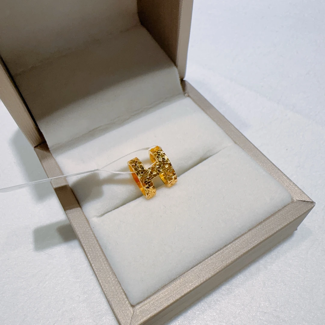 5G足金碎冰冰字母吊坠00749