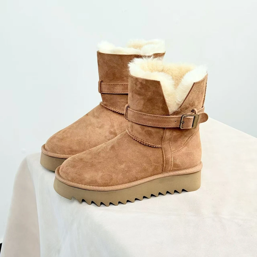 冬季中筒时尚雪地靴女真皮纯羊毛皮毛一体5公分跟高DN24324