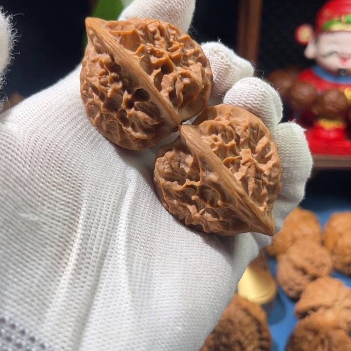 文玩核桃把件龙骨