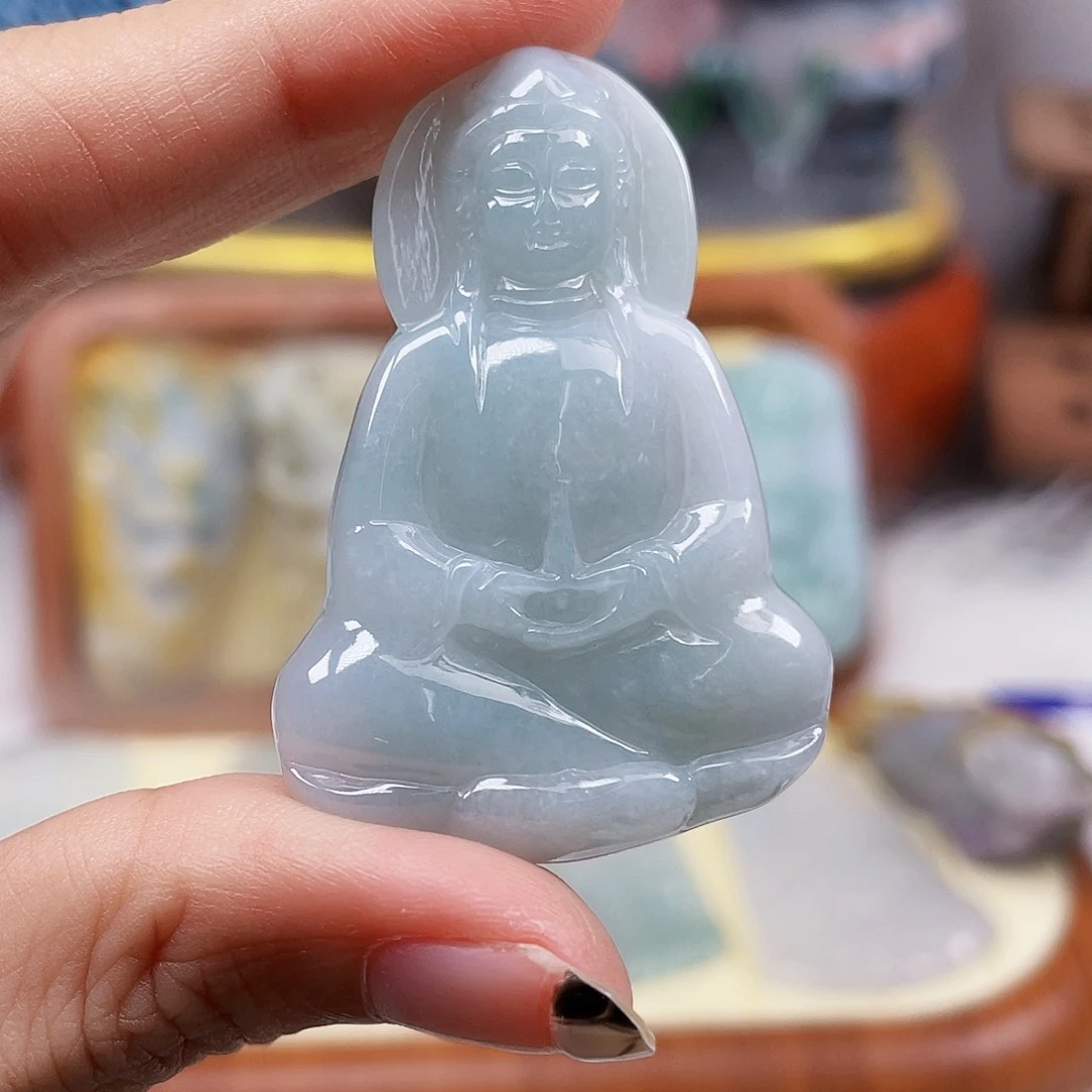 翡翠未镶嵌项圈观音