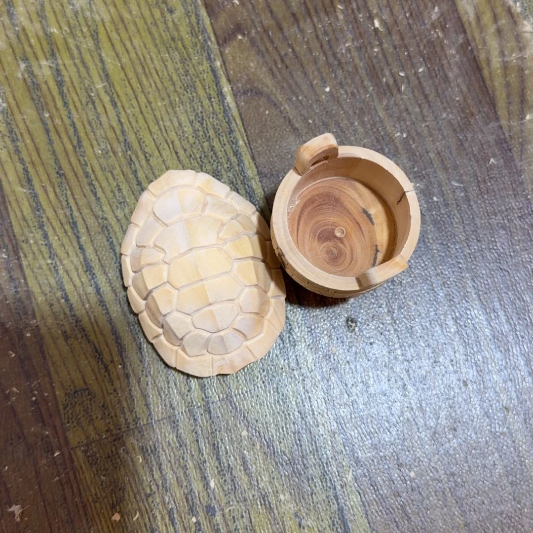 一***拉黄杨木小叶黄杨手把件2个有瑕