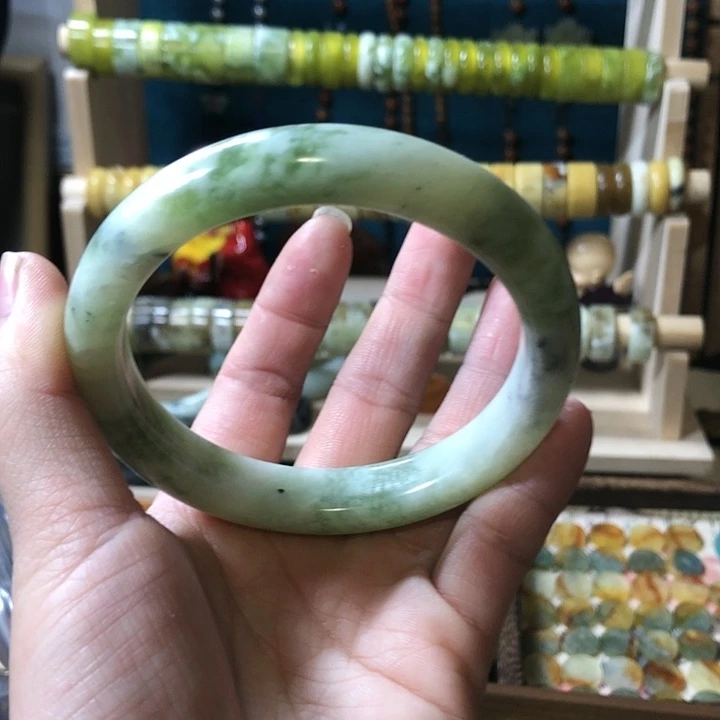 岫玉岫玉手镯未镶嵌