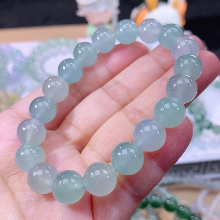 翡翠手链未镶嵌翡翠