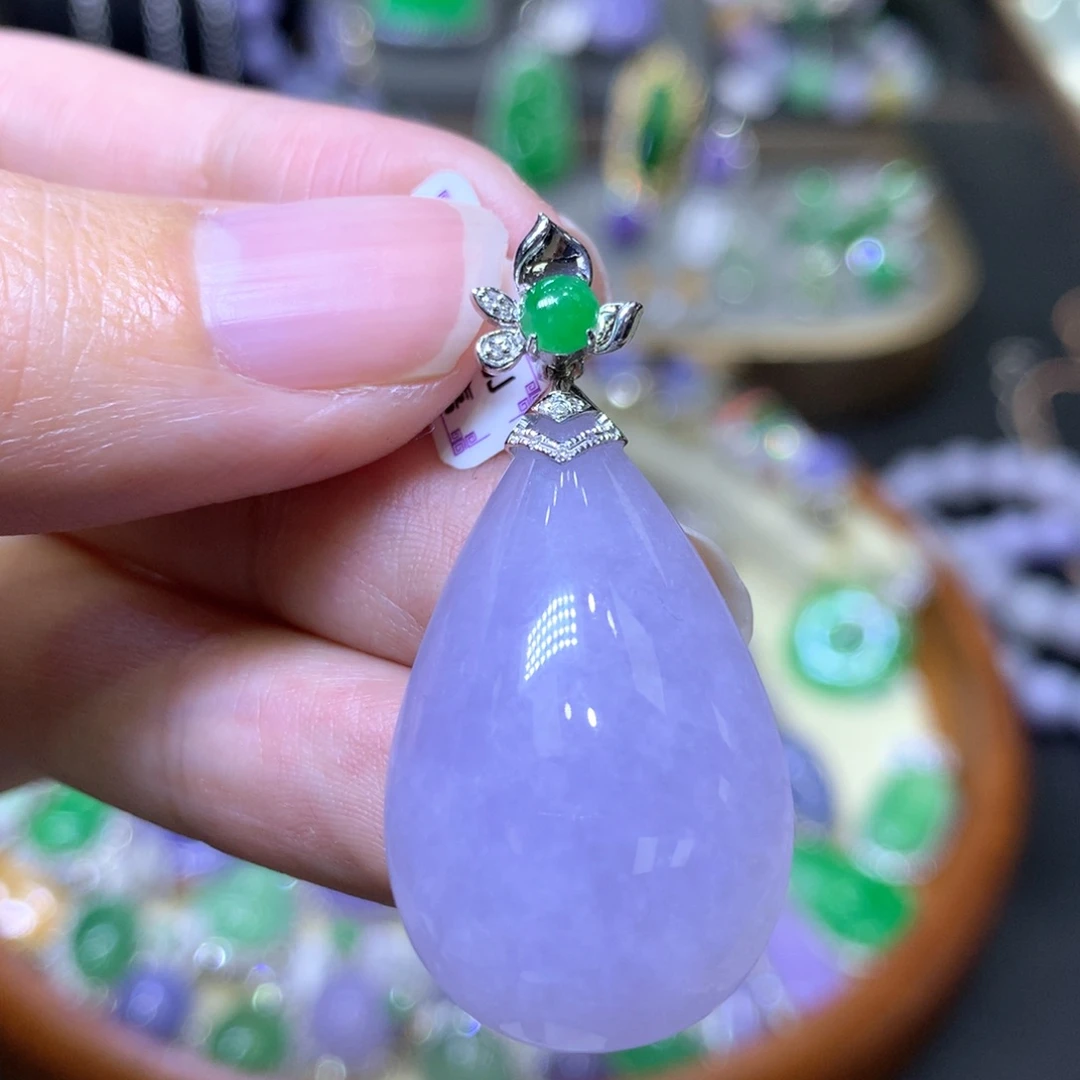 【闪购商品】翡翠颈饰18K金镶嵌翡翠吊坠项链