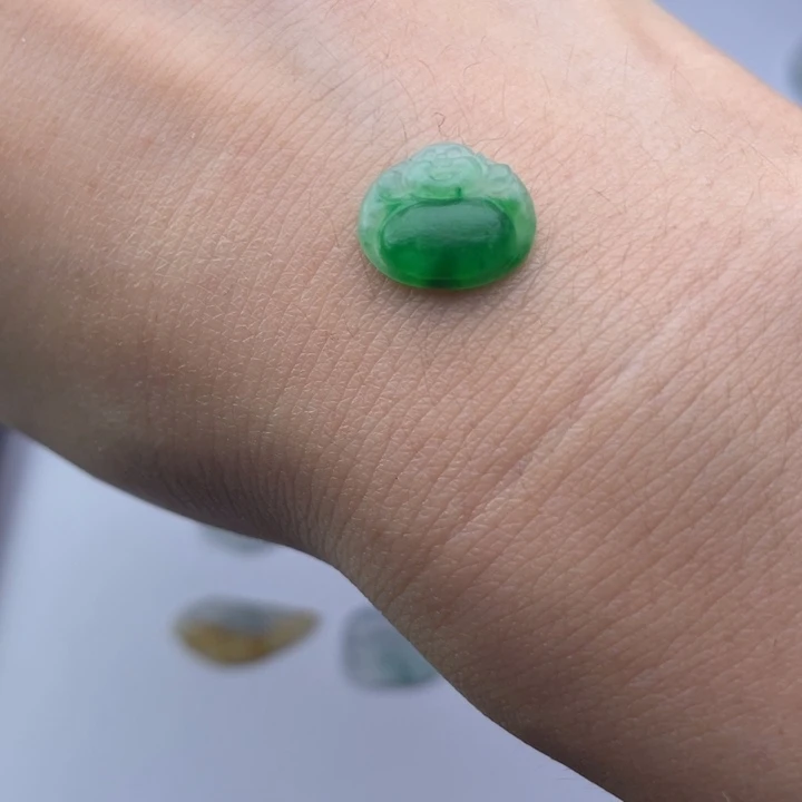 定制翡翠未镶嵌天然翡翠A货佛