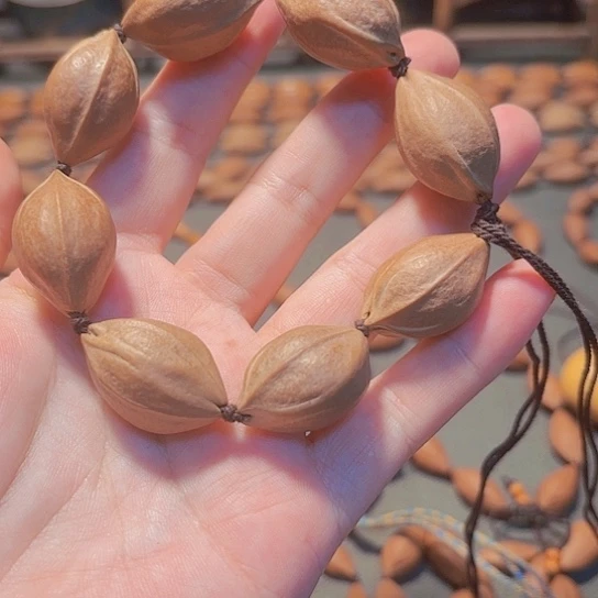 1828梅林铁核手串开播福利