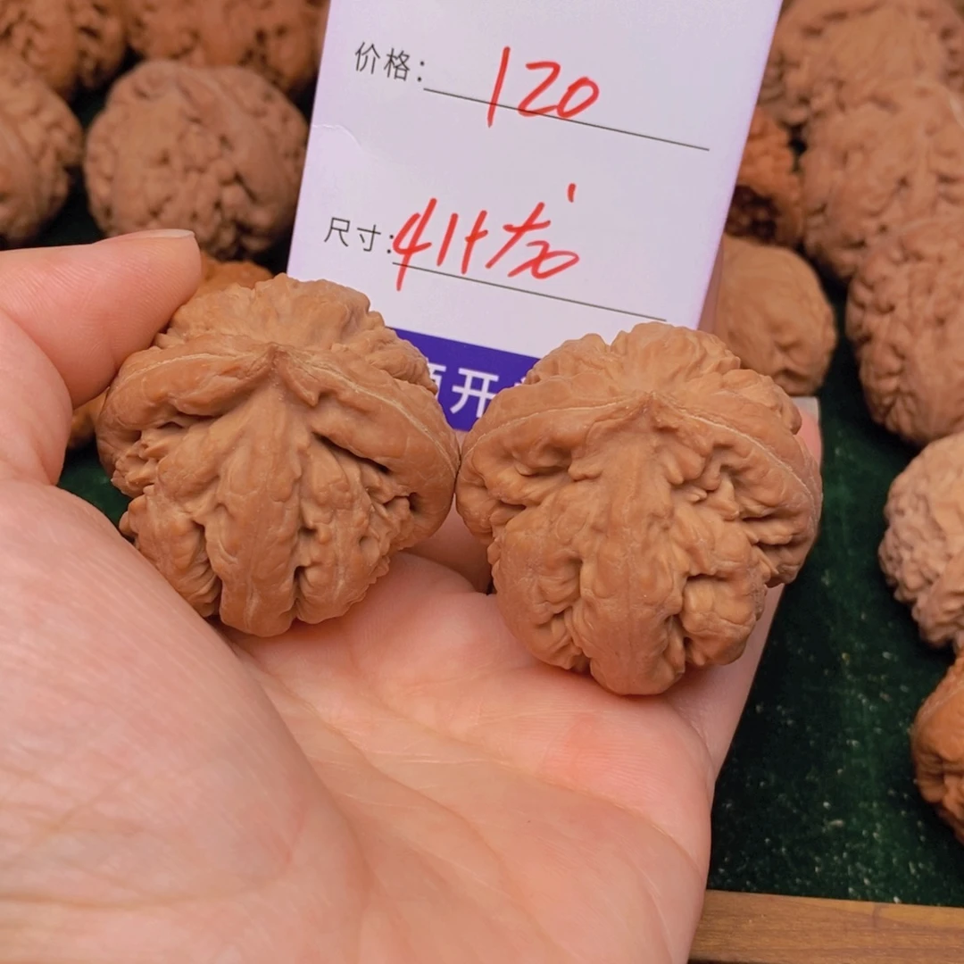 用***1文玩核桃霸王龙核桃