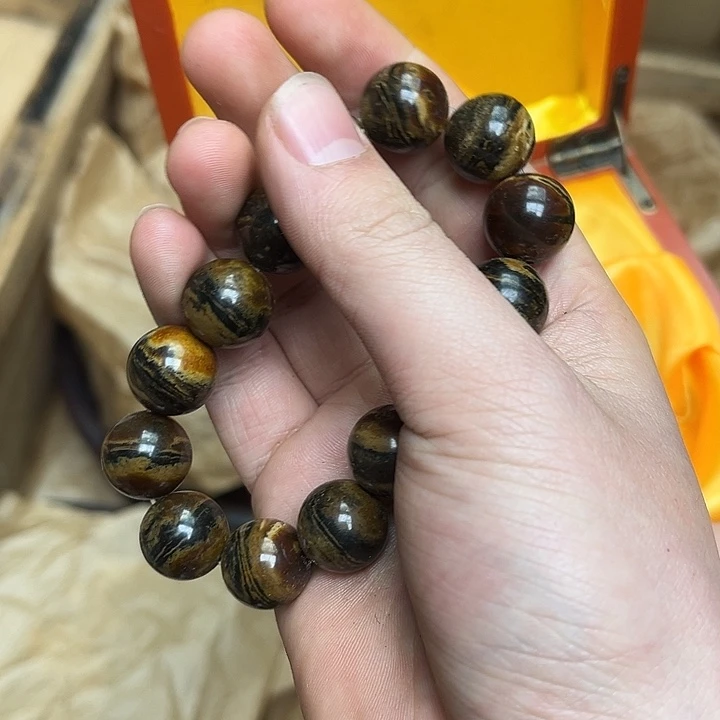 大叶紫檀（黑酸枝木类）