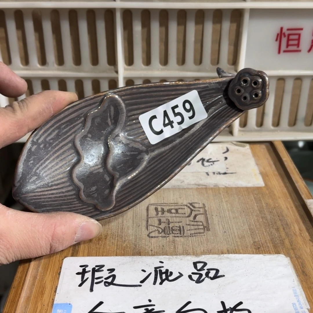 瑕疵介意勿拍陶瓷器皿A137