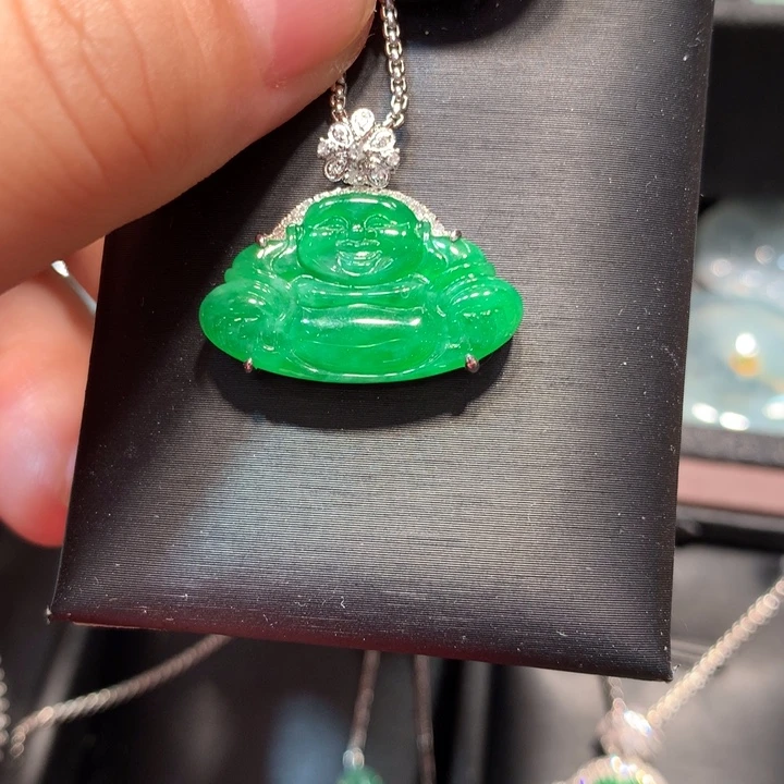 【闪购商品】颈饰18K金镶嵌翡翠翡翠