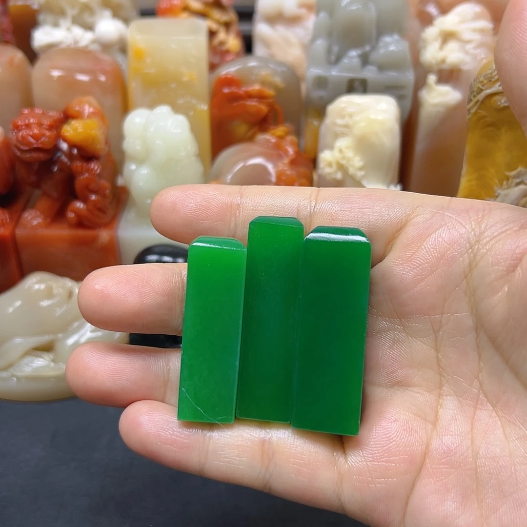 寿山石印章雕刻工工艺