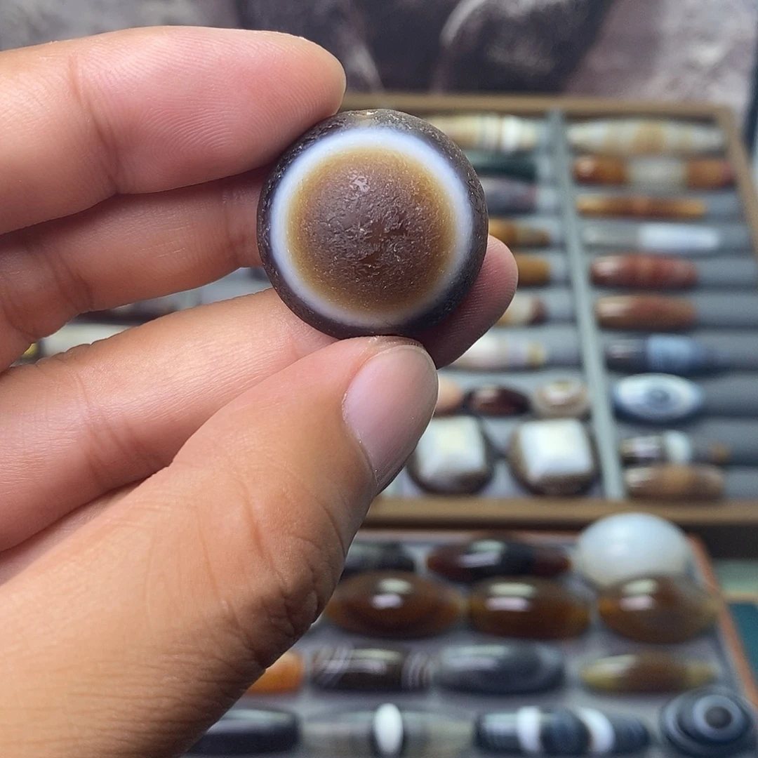 大***粥玛瑙/玉髓颈饰未镶嵌