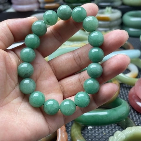 石英岩玉未镶嵌手镯