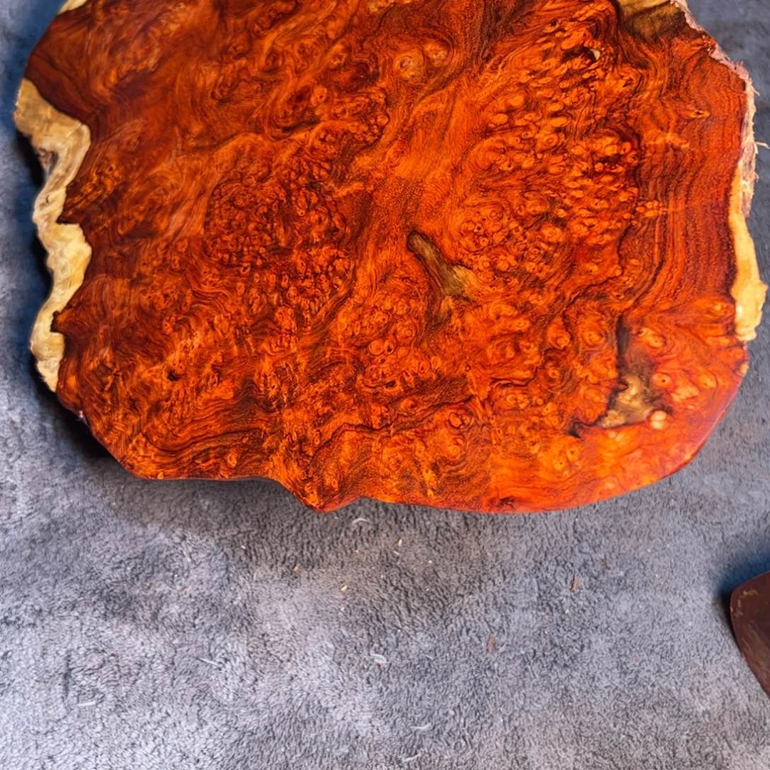 明***远紫檀木类端景台精品印度小叶紫檀瘤疤料