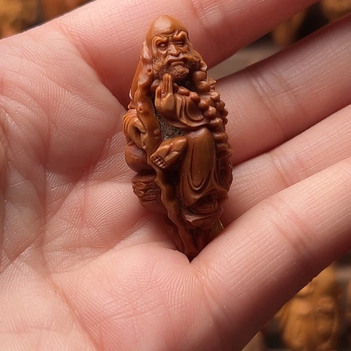 橄榄核吊坠R****X橄榄核