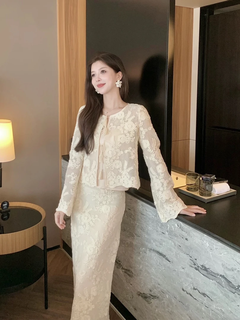 静奢风设计师女装时尚套装度假风长袖温柔通勤休闲风