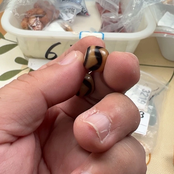 吊坠白玉菩提黄色3221