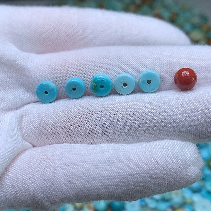 南红玛瑙未镶嵌珠宝奇石