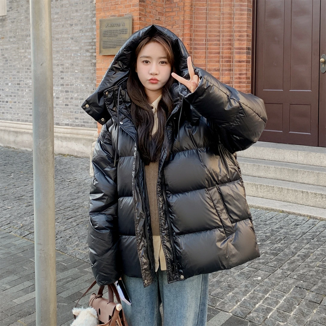 黑色连帽免洗亮面羽绒服女冬季短款小个子2025新款加厚白鸭绒外套