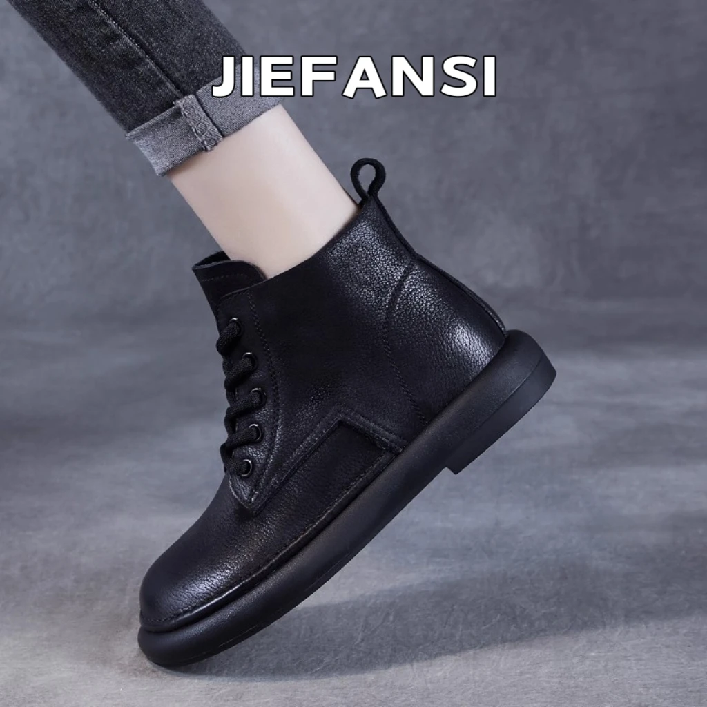 软底马丁靴女2025新款英伦风秋冬季鞋子爆款真皮平底防滑小短靴子