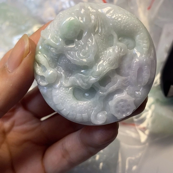 翡翠未镶嵌颈饰天然翡翠A货