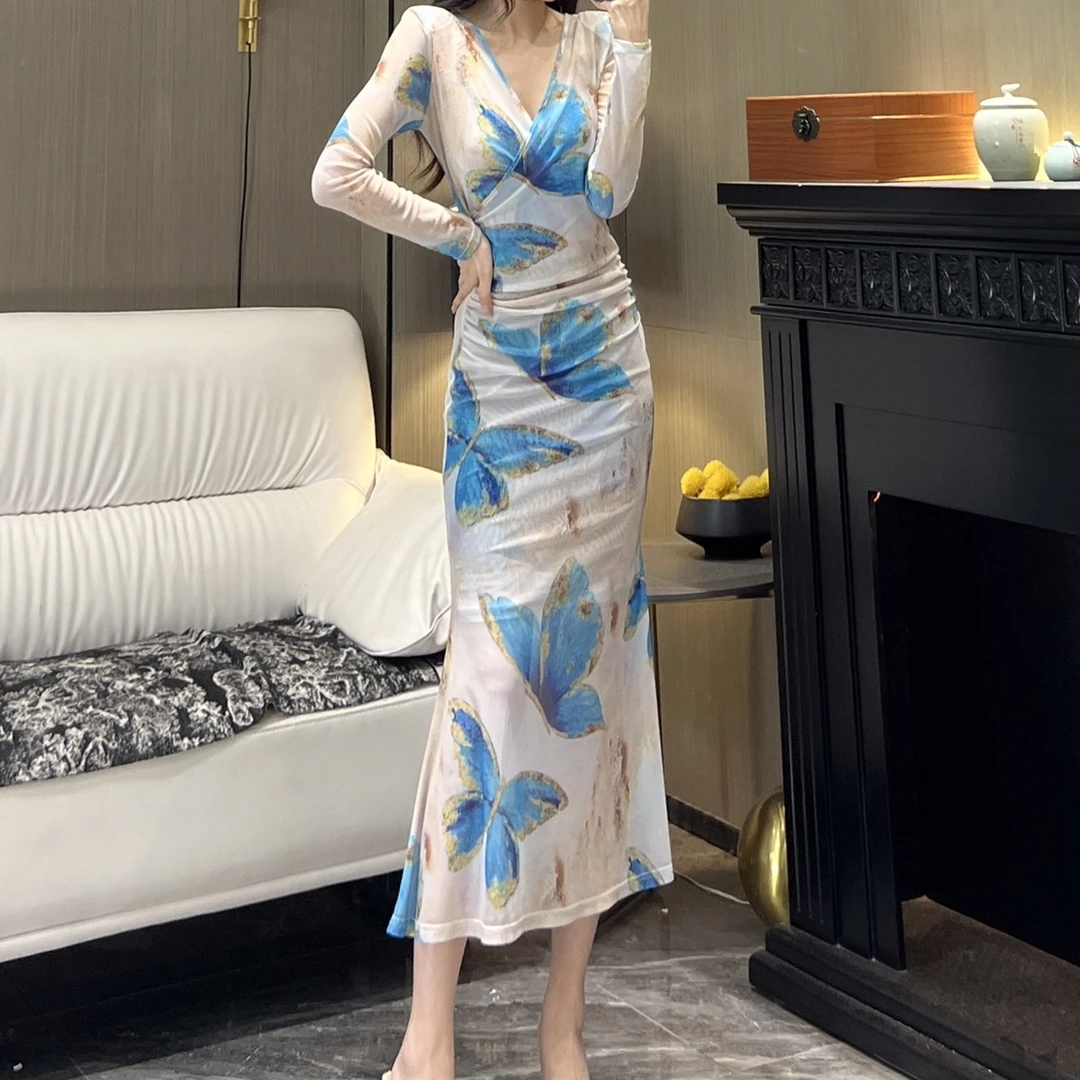 气质女人味轻奢V领长袖轻盈蓝蝶显瘦包身修身时尚百搭鱼尾连衣裙