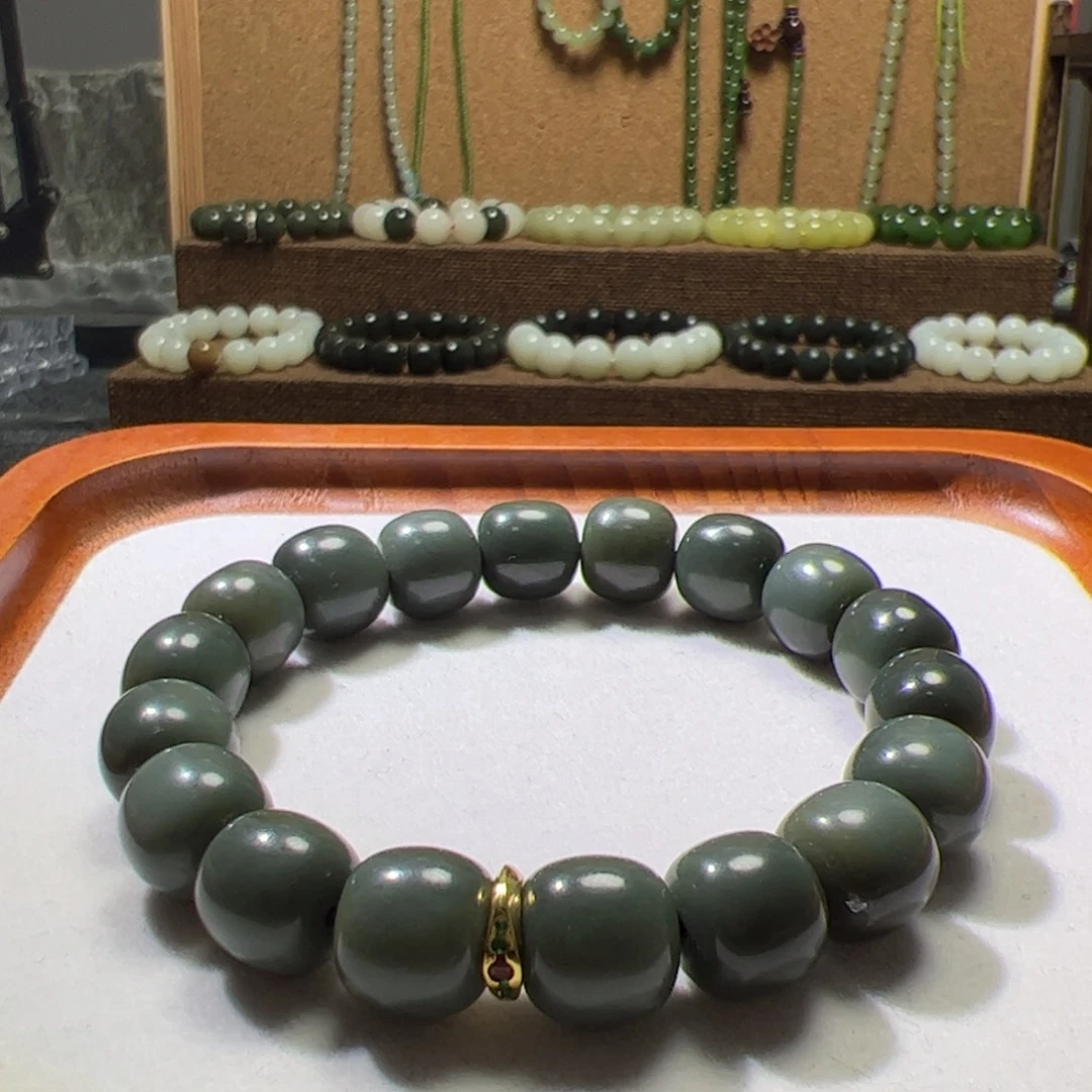 和田玉（糖玉）未镶嵌手链