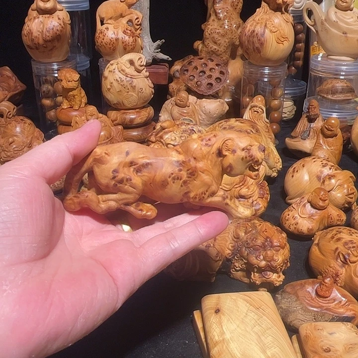 柏木（崖柏）家太行豹子