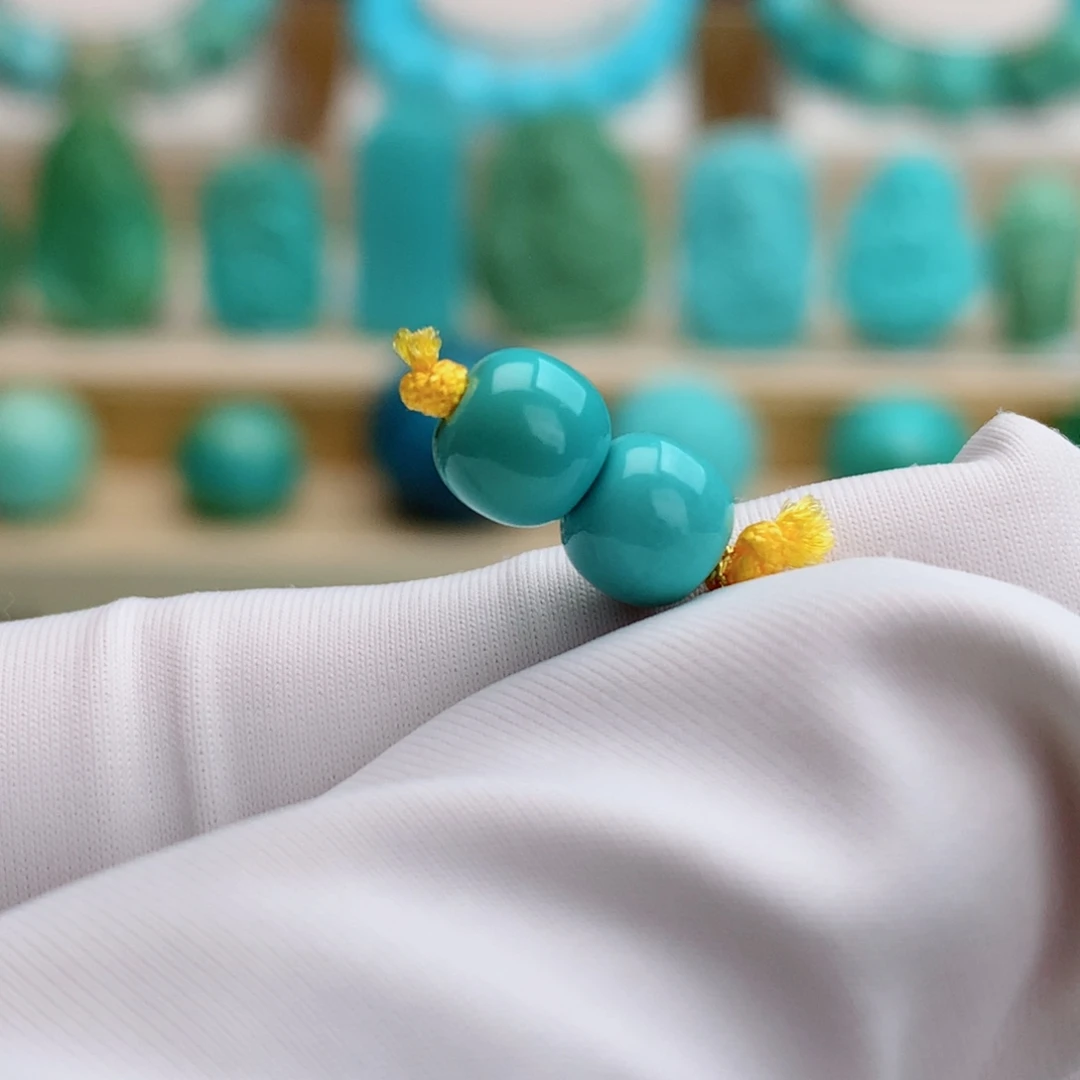 绿松石未镶嵌挂件