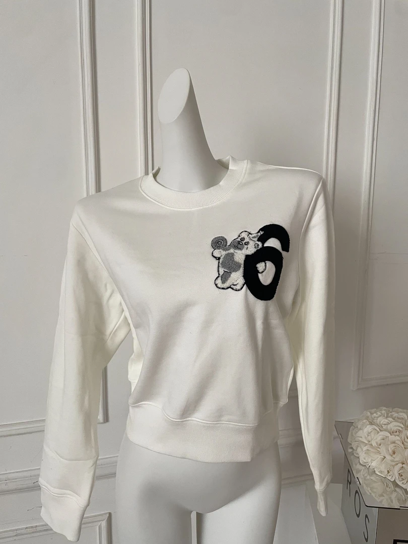 轮K 1【6号小熊】早春天天穿！”刺绣小熊“圆领白色卫衣