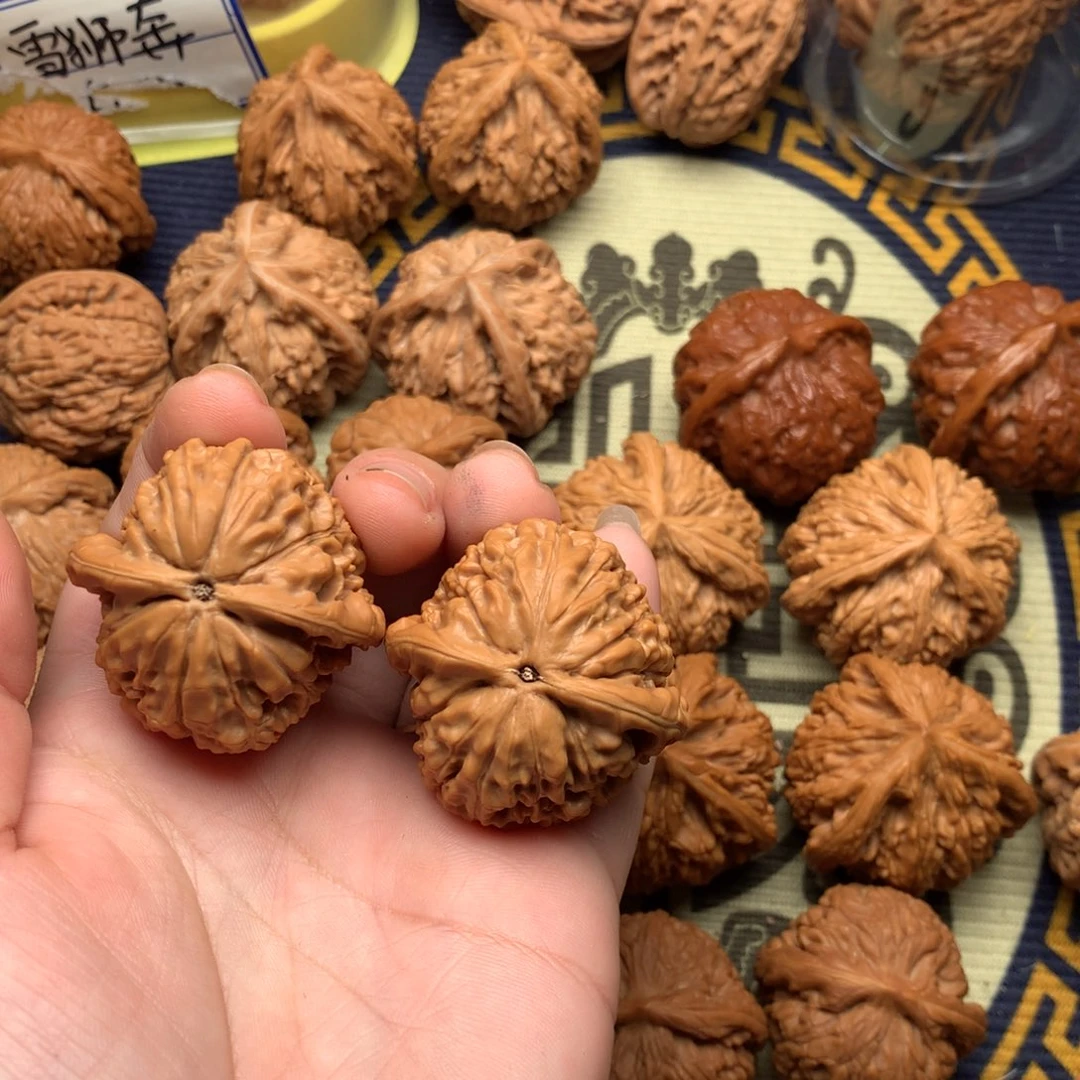 文玩核桃吊坠葡*天莲花37
