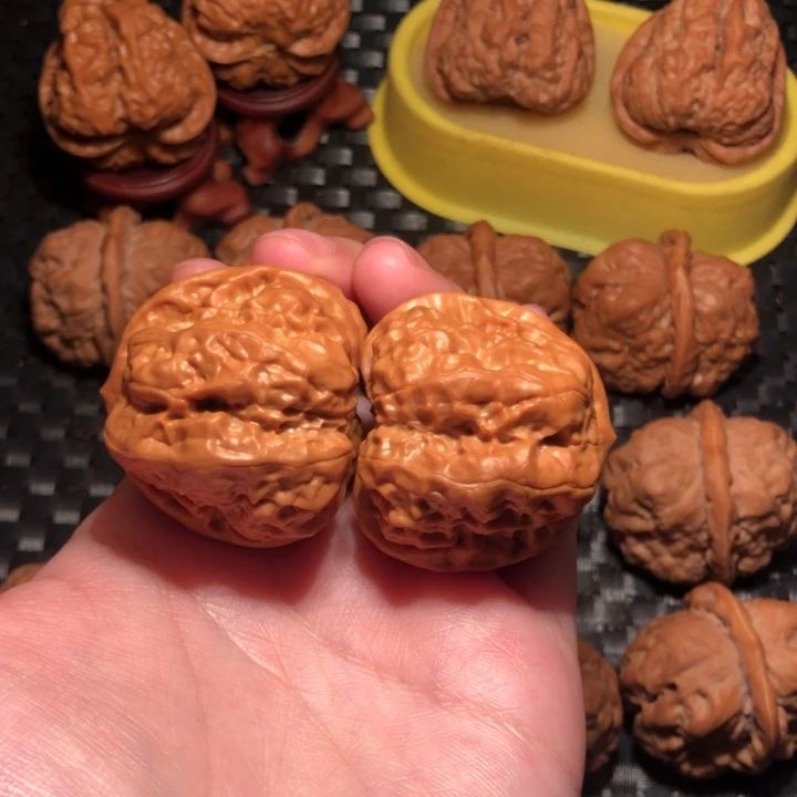 把件文玩核桃40四开背肌肉蛙