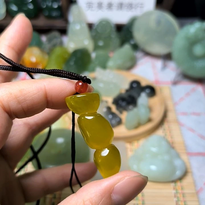 蛇纹石玉颈饰未镶嵌幸****4