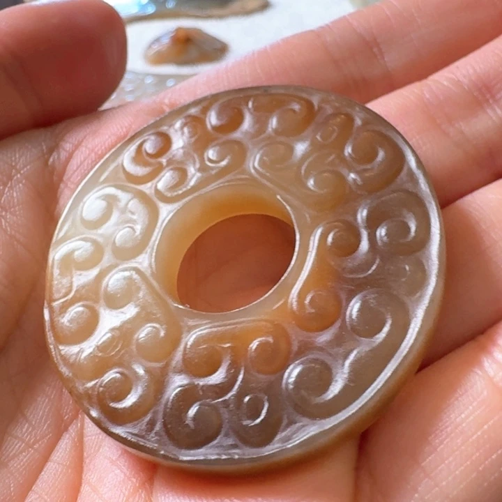 和田玉（糖玉）未镶嵌颈饰