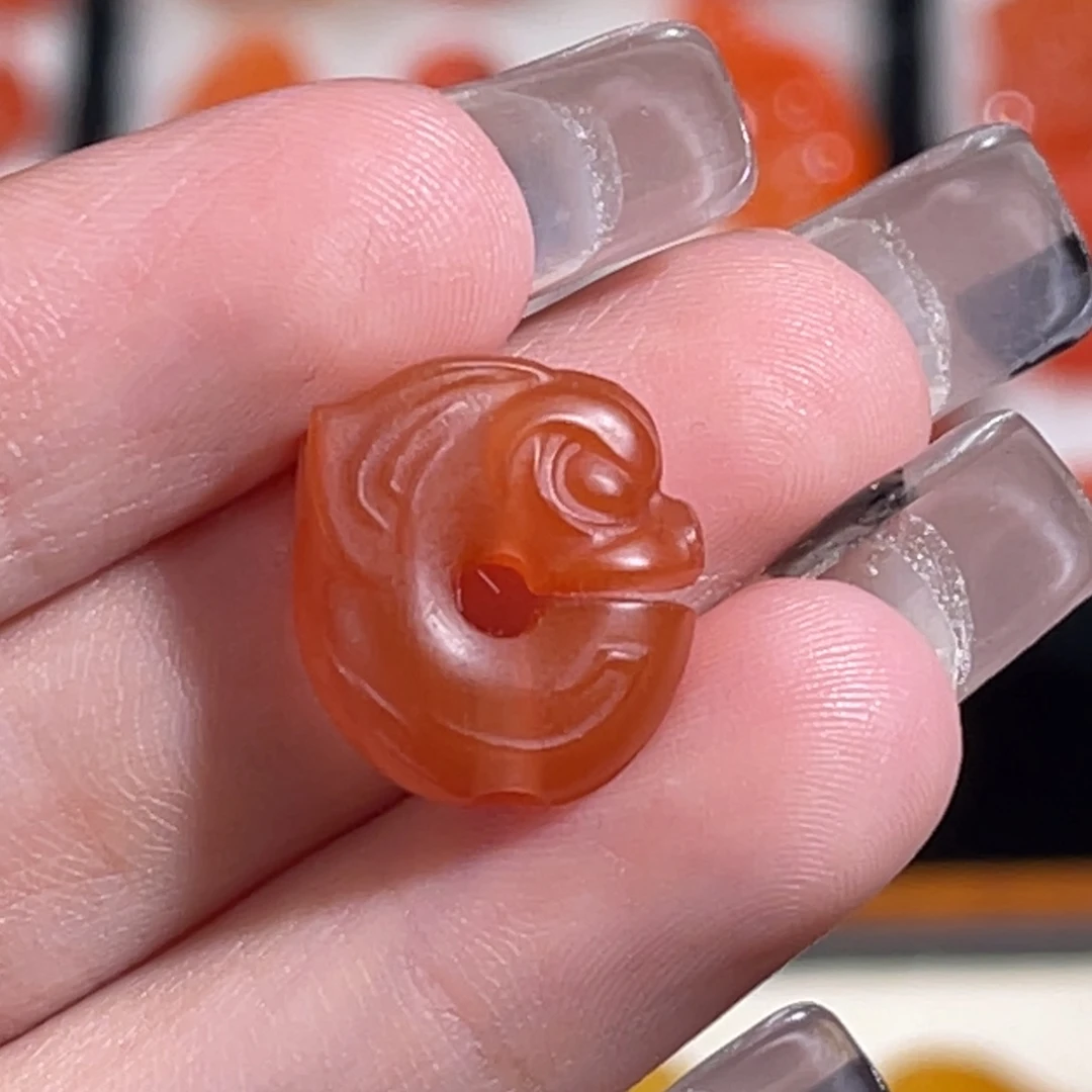 未镶嵌玉猪龙13.3x14.4x6.9mm不退换南红玛瑙