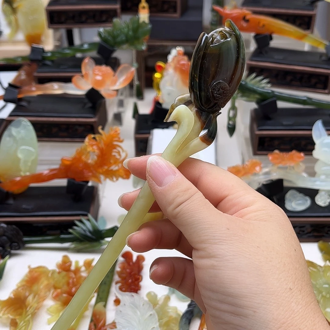蛇纹石玉未镶嵌岫玉发簪